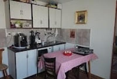 Casă cu 5 camere cu Teren 2800 Mp în Central
