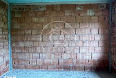 Casă cu 4 camere decomandat cu Teren 2776 Mp în Vadu Crișului - 11