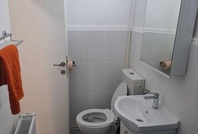 Garsonieră decomandată în Central - 7
