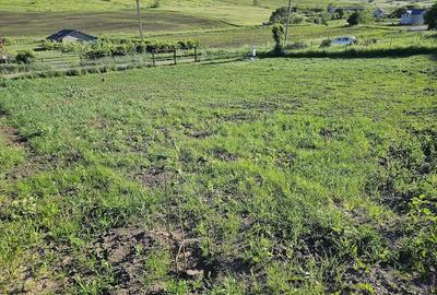 Teren de 1000 mp, în Iris