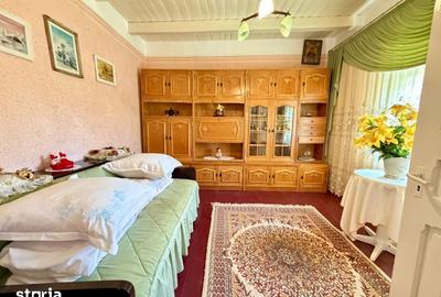 Casă cu 3 camere cu Teren 1700 Mp în Negri - 1