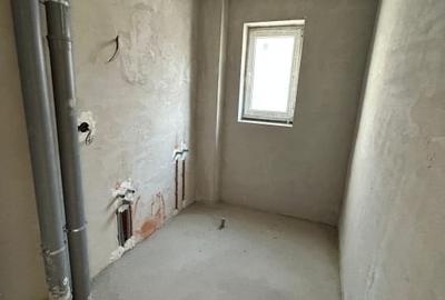 Apartament cu 3 camere semidecomandat în Florești - 9