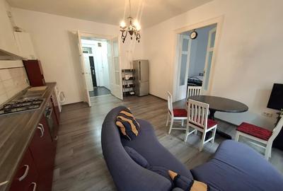Apartament cu 2 camere semidecomandat, mobilat în Ultracentral