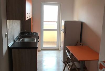 Apartament cu 2 camere decomandat în Aradului