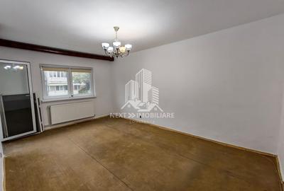 Apartament cu 3 camere decomandat în Tomis III