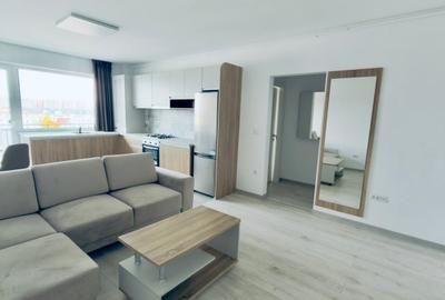 Apartament cu 2 camere semidecomandat în Tractorul