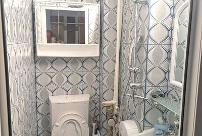 Garsonieră decomandată, mobilată în Nicolina