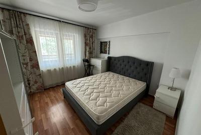 Apartament cu 3 camere decomandat în Decebal - 10