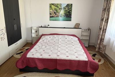 Casă cu 4 camere cu Teren 900 Mp în Central