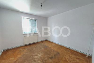 Apartament cu 2 camere decomandat în Cisnădie