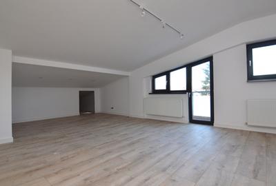 Apartament cu 3 camere semidecomandat în Calea Călărașilor - 4