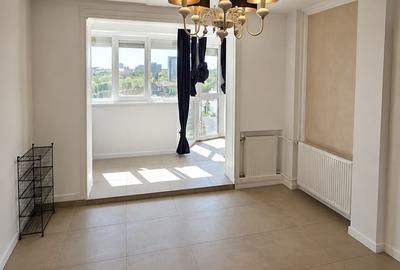 Apartament cu 4 camere decomandat în Aradului