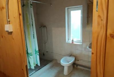 Casă cu 3 camere cu Teren 1951 Mp în Băișoara