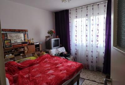 Apartament cu 2 camere semidecomandat în Micro 40 - 1