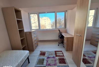 Apartament cu 4 camere în Est