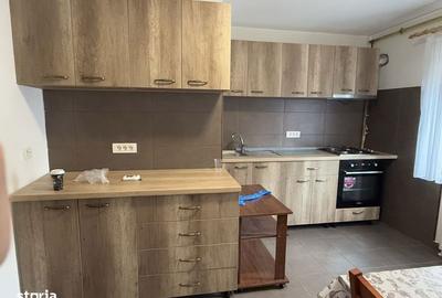 Apartament cu 4 camere în ICIL - 1