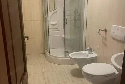 Casa de inchiriat - 200 mp - 6 dormitoare - Str. Tecuci - 16