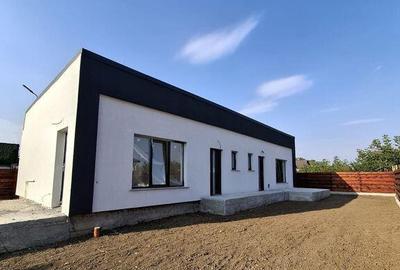 DUPLEX 3 +3 CAMERE , TERASA SI CURTE. - 2