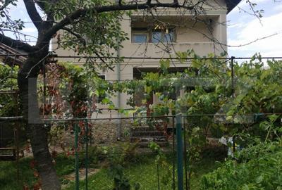 Casa individula, 293 mp, teren 693 mp, Pucioasa central - 5