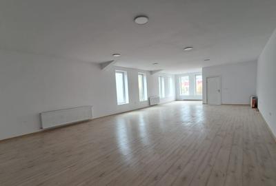 Hala in suprafata de 590 mp Floresti acces usor spre Autostrada - 8