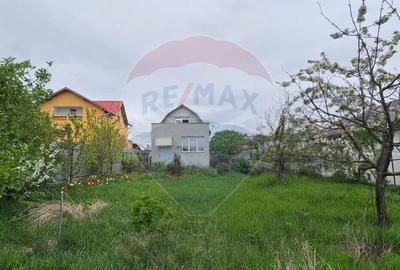 Casă cu 5 camere cu Teren 1882 Mp în Crevedia - 4