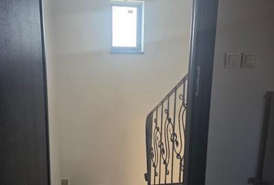 Casă cu 4 camere cu Canalizare în Chiajna - 41