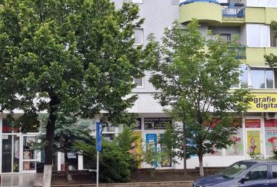 Spațiu comercial, de 56 mp, în Central - 6