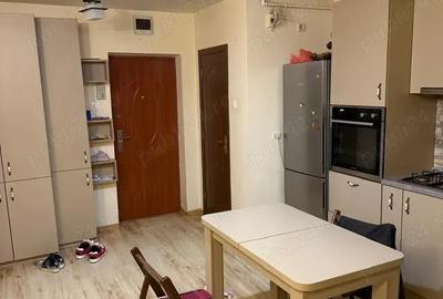 Inchiriez apartament 3 camere - 2