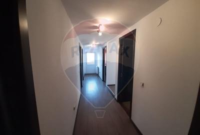 Casa / Vila cu 7 camere de vanzare in zona Tohanita - 8