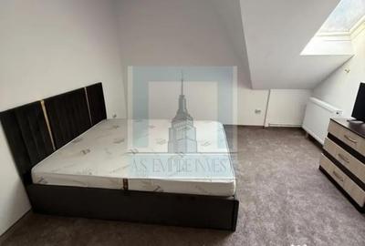 Apartament cu 4 camere decomandat în Schei - 13