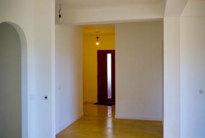 Casa/vila comuna Berceni, str Campului 4 camere - 8