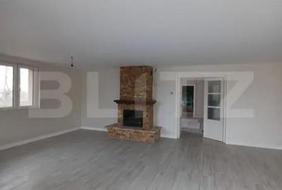 Casă cu 5 camere cu Teren 1590 Mp în Luna - 2