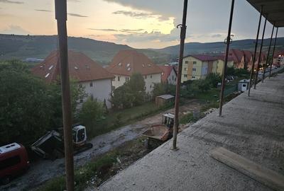 Apartament 3 camere, doua bai, orientare Sud , Baciu Regal - 5
