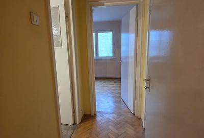 Apartament cu 3 camere semidecomandat în Tătărași - 3