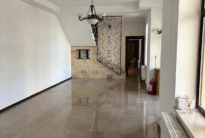 Casă cu 6 camere cu Teren 200 Mp în Tomis II - 4
