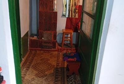 Casă cu 3 camere cu Teren 35 Mp în Central - 11