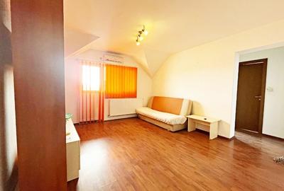 Apartament 2 camere de vanzare, zona Rogerius - 3