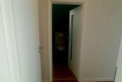 Casă cu 4 camere cu Canalizare în Domnești