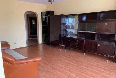 Apartament cu 4 camere semidecomandat în Micălaca - 3