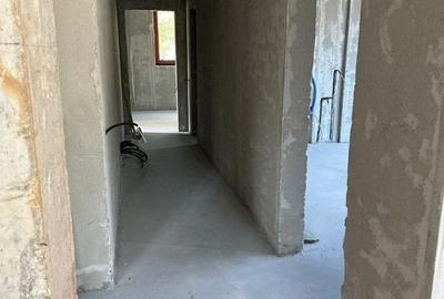 Casă individuală cu 15 camere cu Canalizare în Voluntari - 19