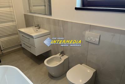 Casă individuală cu 4 camere cu Canalizare în Cetate - 13