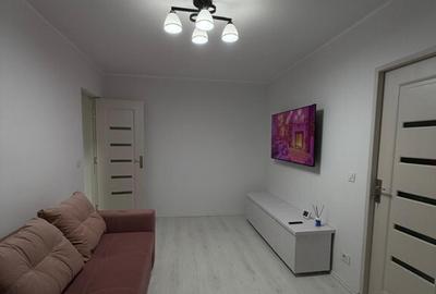 Apartament cu 2 camere - Zona Micro 15 - 1