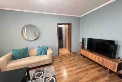 Apartament cu 3 camere semidecomandat, mobilat în CFR - 1