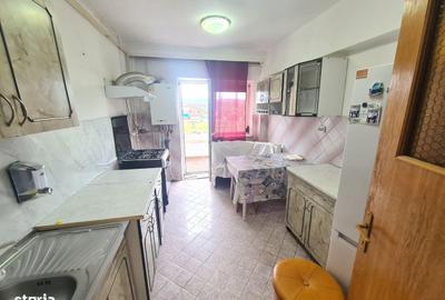 Apartament cu 3 camere decomandat în Gară - 1