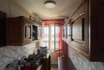 Apartament de vanzare, cu 2 camere, semidecomandat, 39mp, zona Hotvon - 7