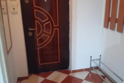 Garsonieră decomandată în Titan - 1