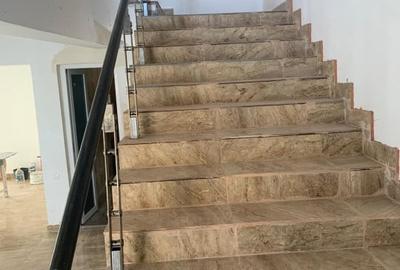 Casă individuală cu 10 camere cu Canalizare în Sud - 5