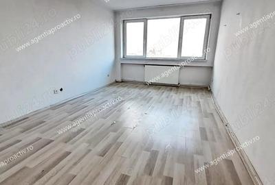 Apartament cu 3 camere, Tiglina 2, centrala termica, nemobilat! - 1