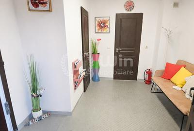 Spațiu comercial, de 54 mp, în Central - 3