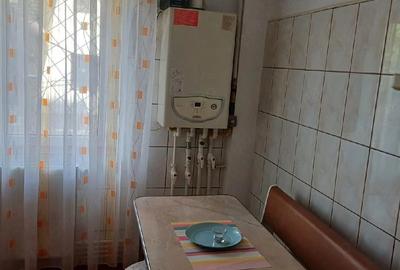 Garsonieră decomandată în - 6